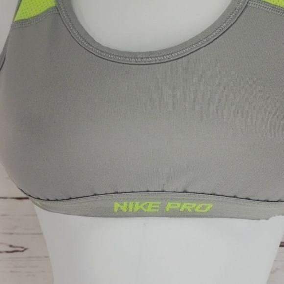 Nike Pro Dri Fit Neon and Grey Sports‎ Bra Size Medium - Picture 3 of 8